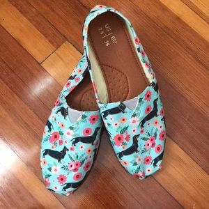 Dachshund Shoes NWOT